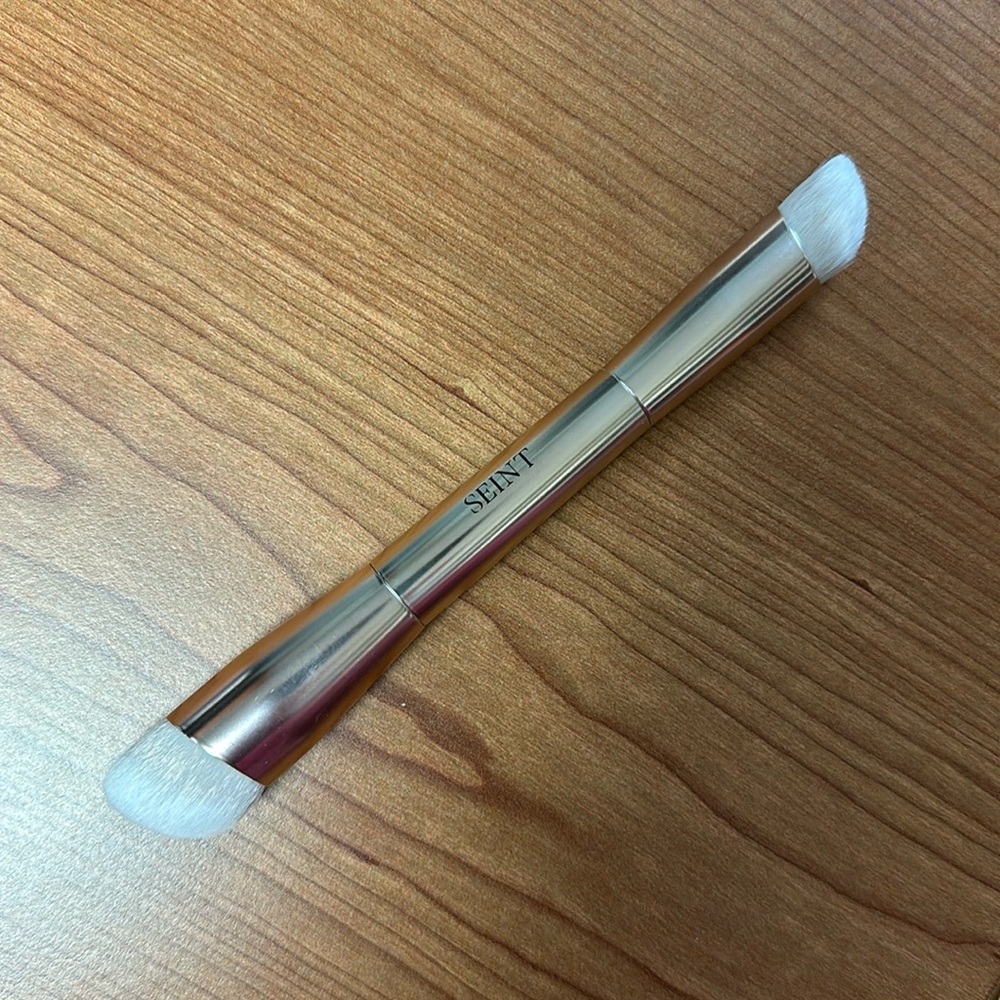 Seint Buff Brush like new